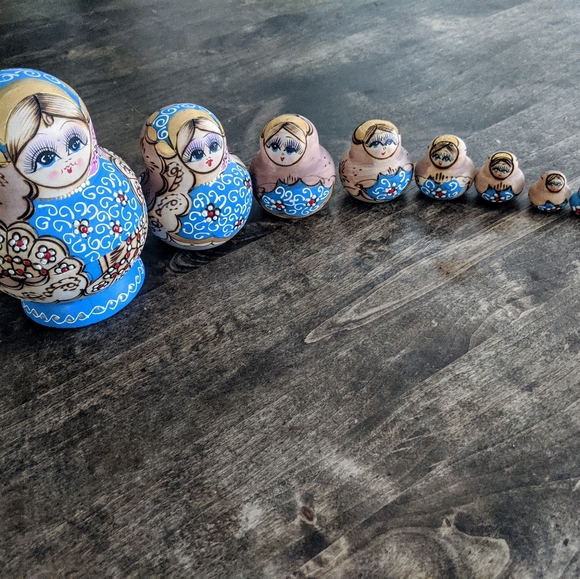 Russian Nesting Doll Central!-SOLD OUT - Picture 5 of 6